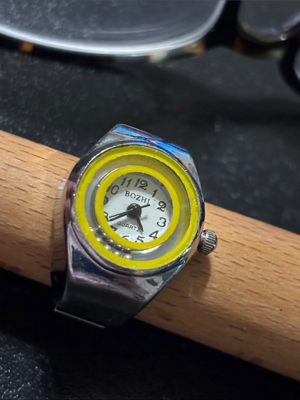 Bozhi Yellow Accent Women's‎ Ring Watch - Silver Tone
